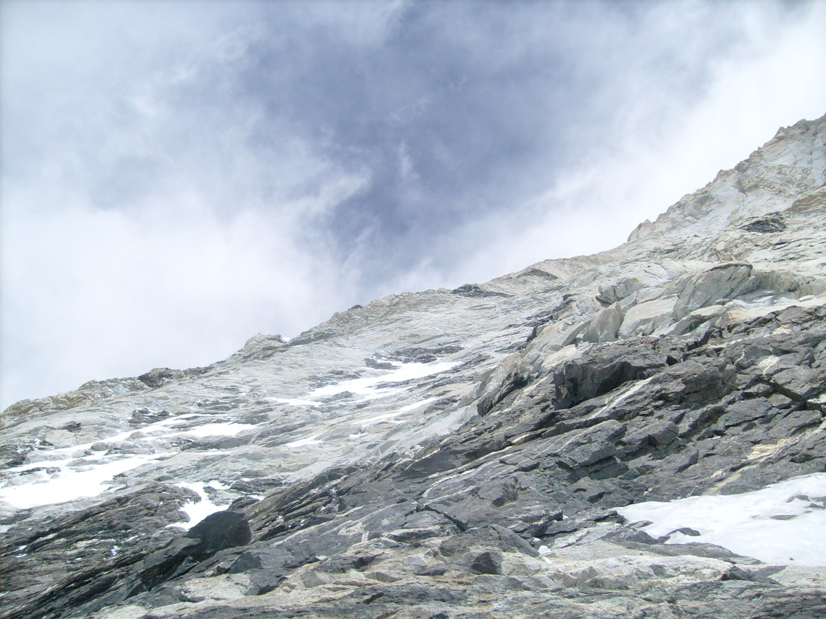 Первая веревка от Лагеря 3 / First pitch above Camp 3