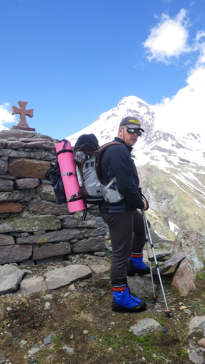 На всех важных местах установлены кресты - грузинская традиция