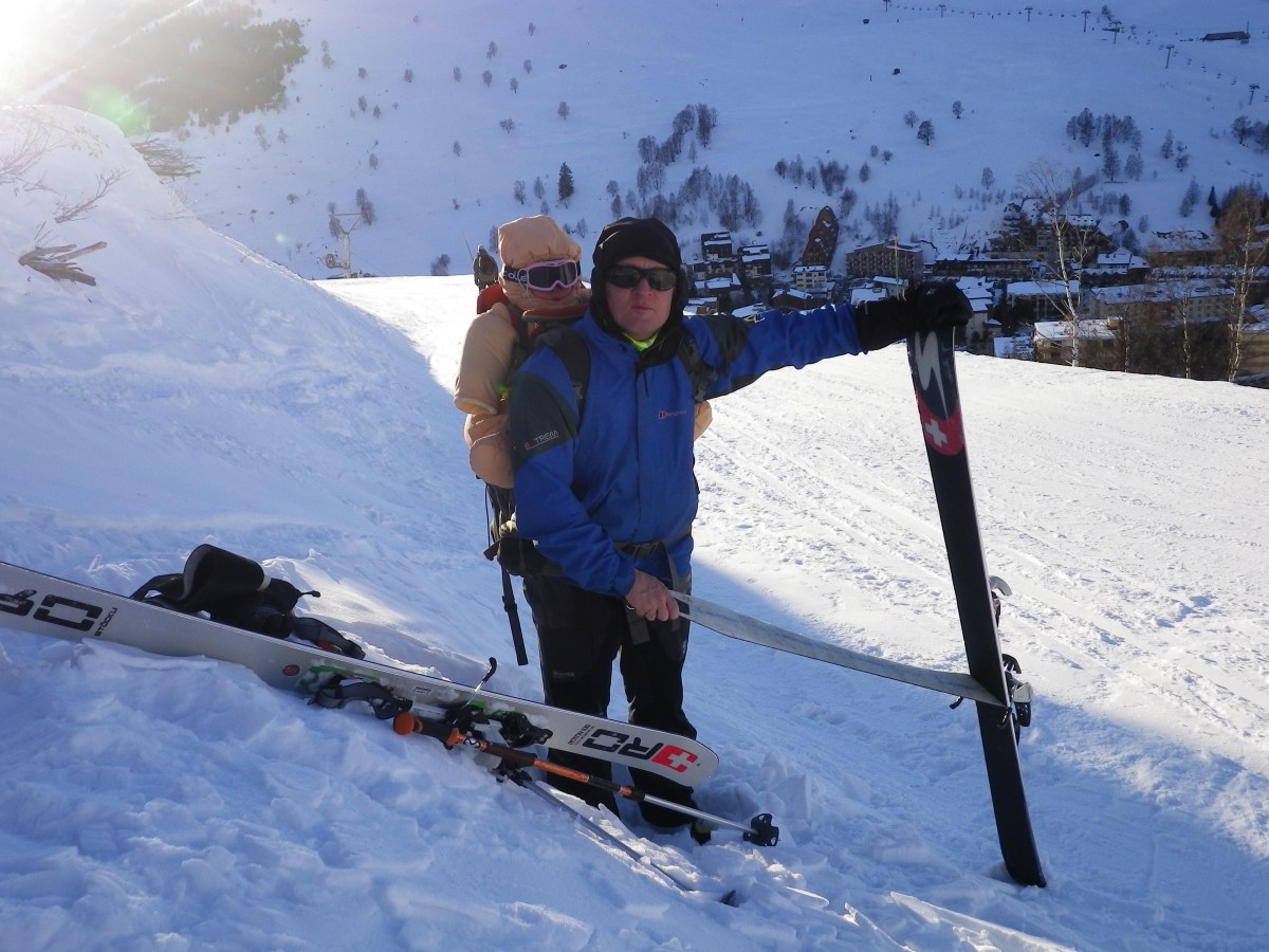 Если нет подъёмника, у нас на это есть специальные приспособления