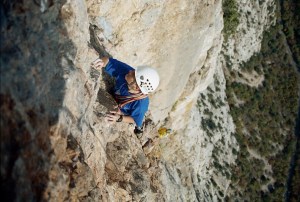 Из архива. На последней верёвке "Рыжего угла". 2004 год. Фотографировал Дима Костюков. Из архива. На последней верёвке "Рыжего угла". 2004 год. Фотографировал Дима Костюков