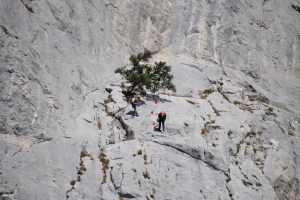 3 bolts placed on third pitch although it is possible to use natural protection in cracks to the left or right 