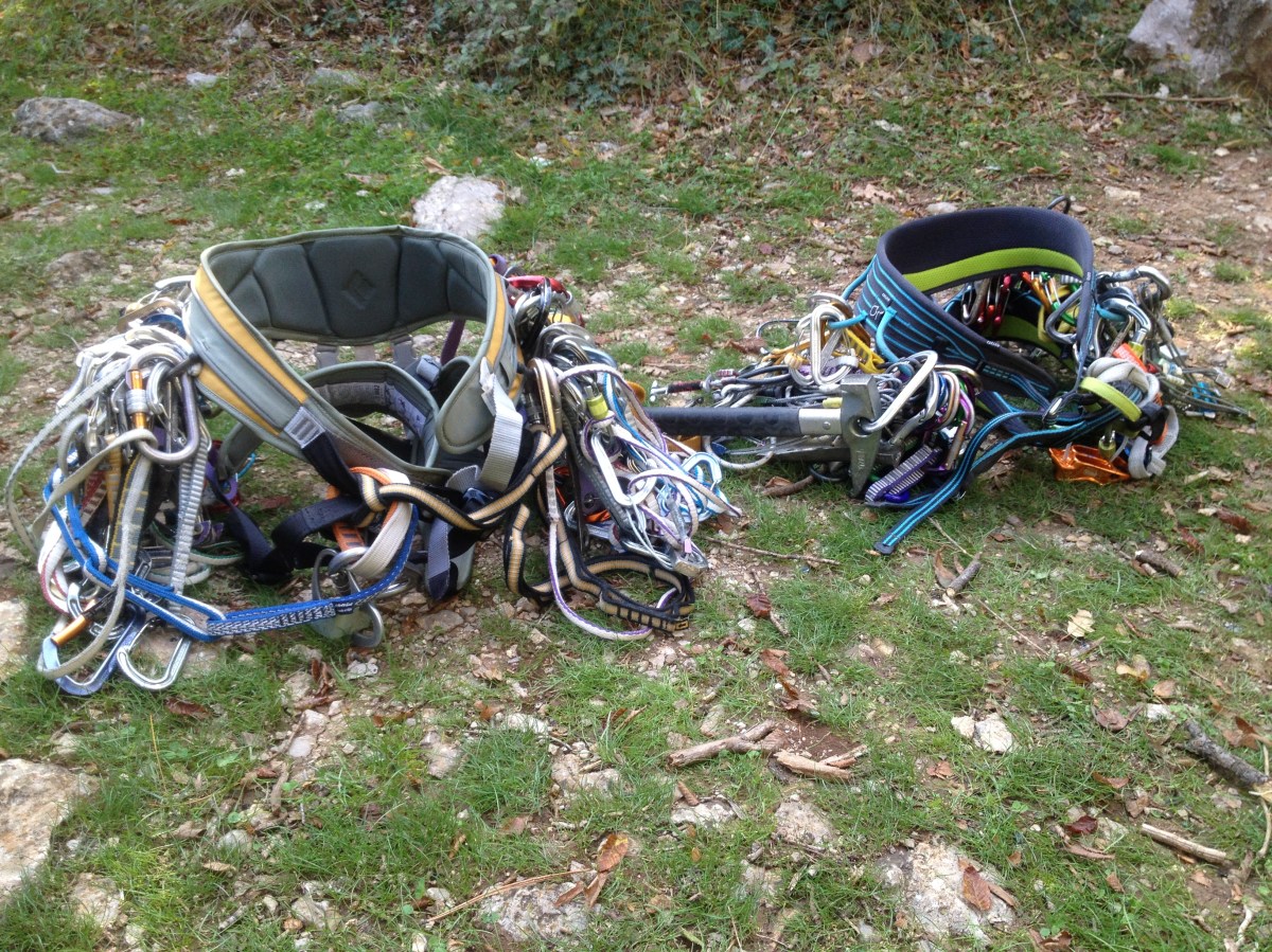 Юрий Круглов (справа) и Владимир Одоев после лазания...