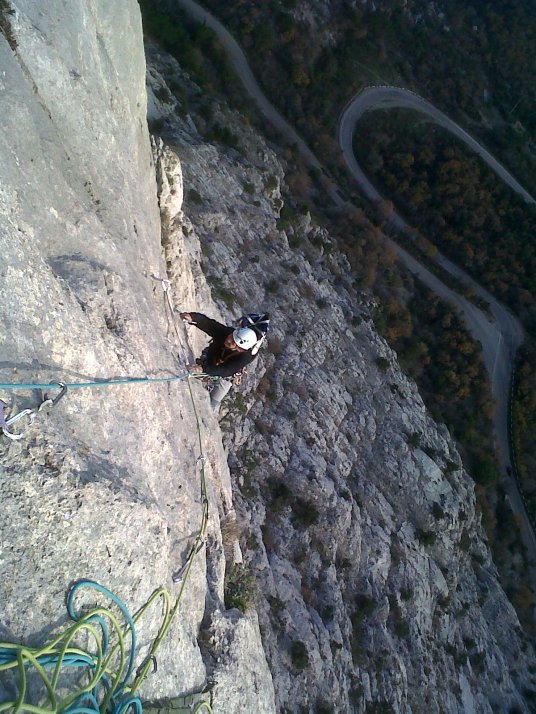 Вова Одоев жумарит четвёртую верёвку