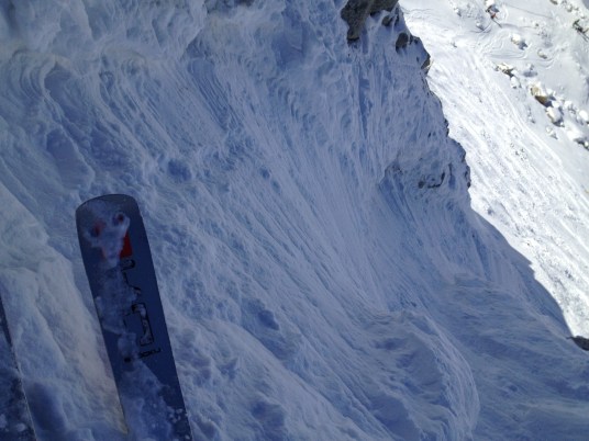 Участок второго ключа: узкий проход к Mer de Glace среди скал. Падать запрещено