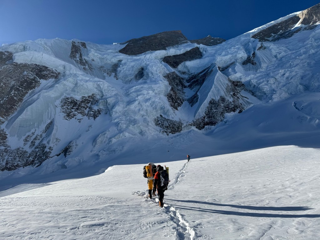 Пересечение лавиноопасного участка под "Канавой"