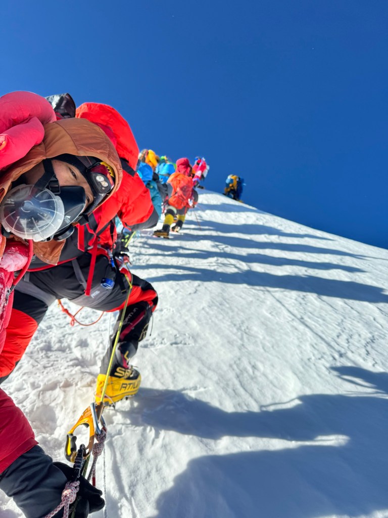 "Пробка" перед вершиной
